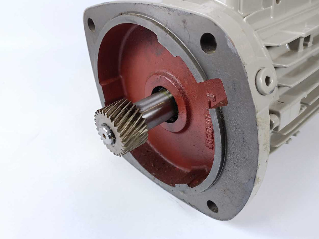 Nord 36212781 SK 112MH/4 TF 4kW, 50Hz 400/690 , 60Hz 460V AC Motor