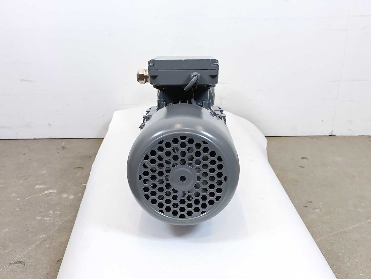 LENZE M55BP080M045EF05C 0,75kW Motor w/ G50BB124MHBR2C00 i=37,967 Gearbox