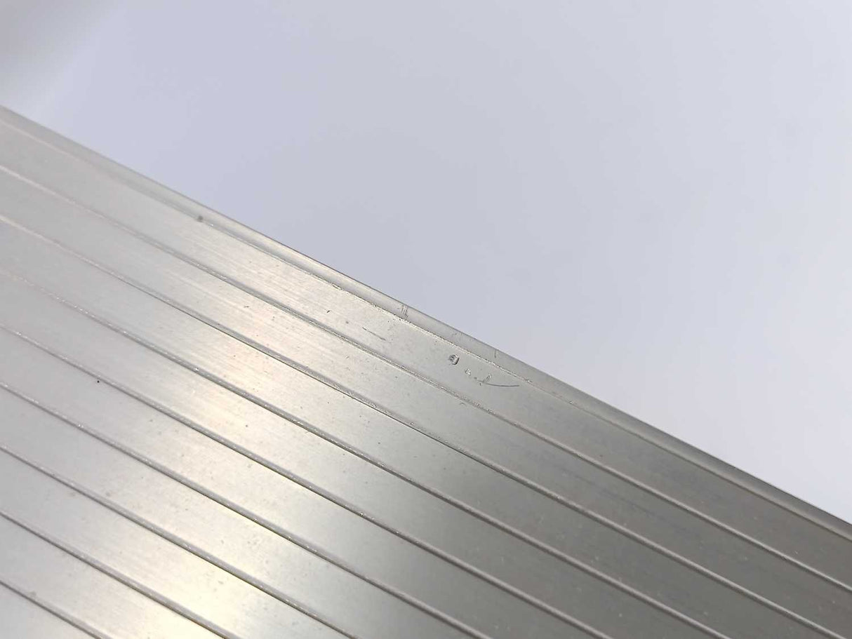 LENZE ECSEE040C4B 13468153 Power Supply Servo Drive 675V/38.5A