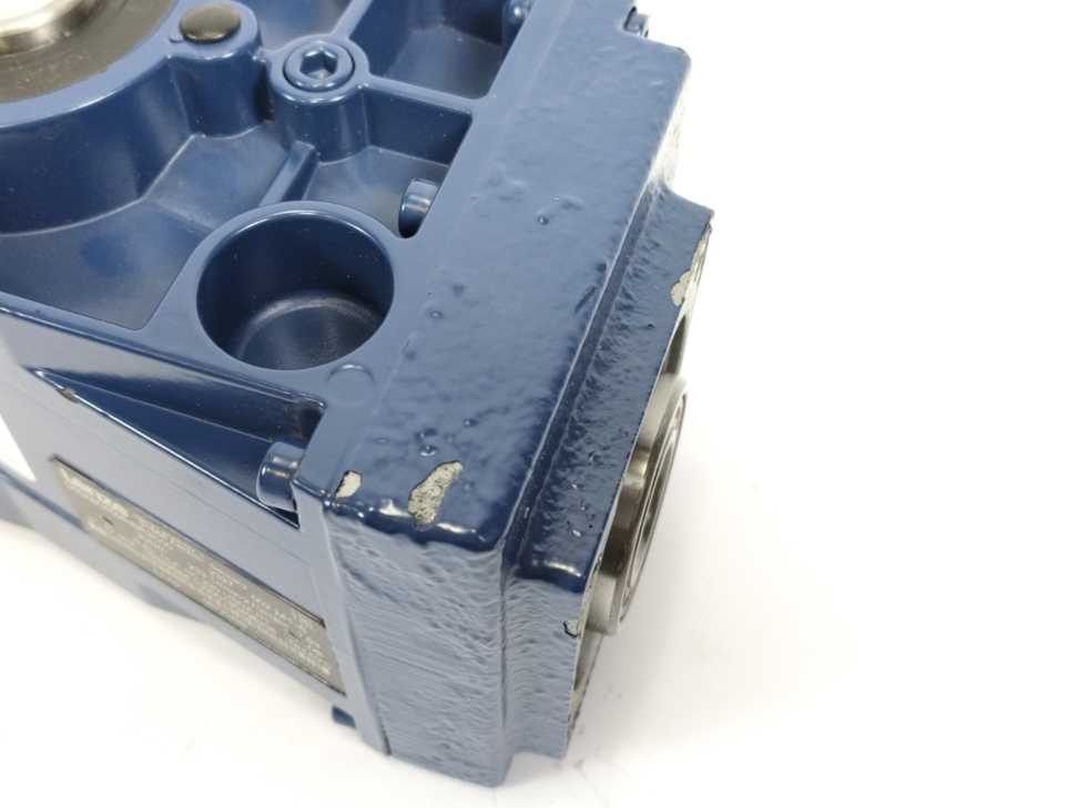 LENZE G50AB045MHBR2C00 AC-Gearmotor i=17.378, 20 Nm, 233.1 r/min
