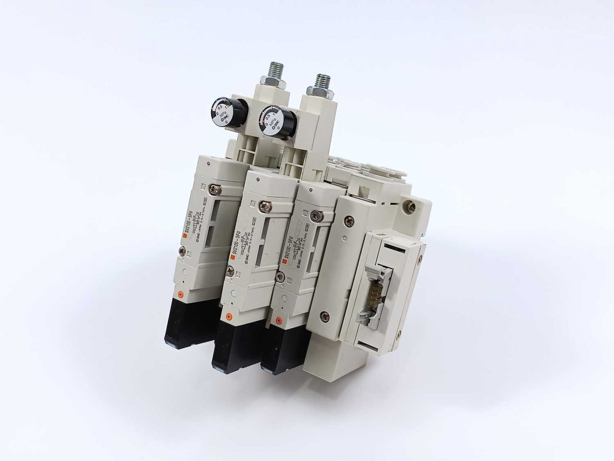 SMC Pneumatics SV2100-5FU Valve Manifold w/ 2x SV2000-00-P