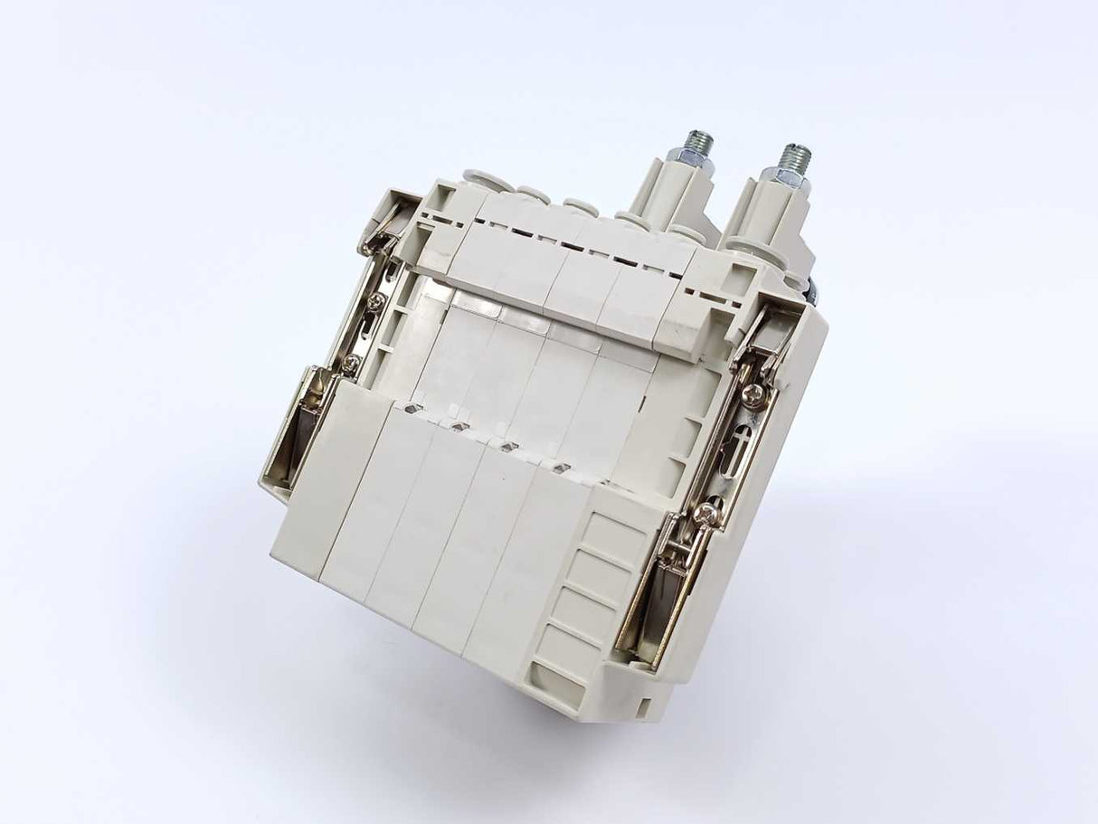 SMC Pneumatics SV2100-5FU Valve Manifold w/ 2x SV2000-00-P