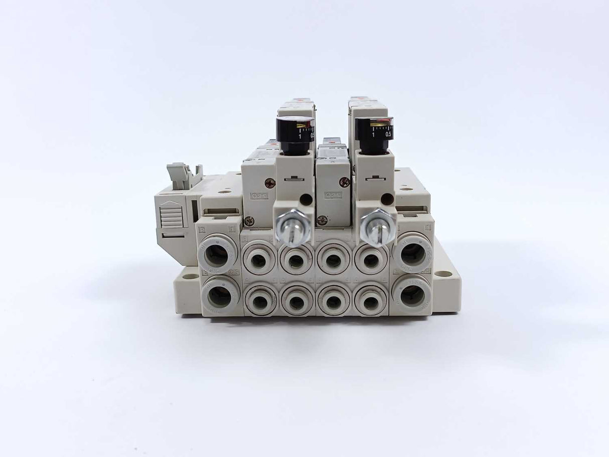 SMC Pneumatics SV2100-5FU Valve Manifold w/ 2x SV2000-00-P