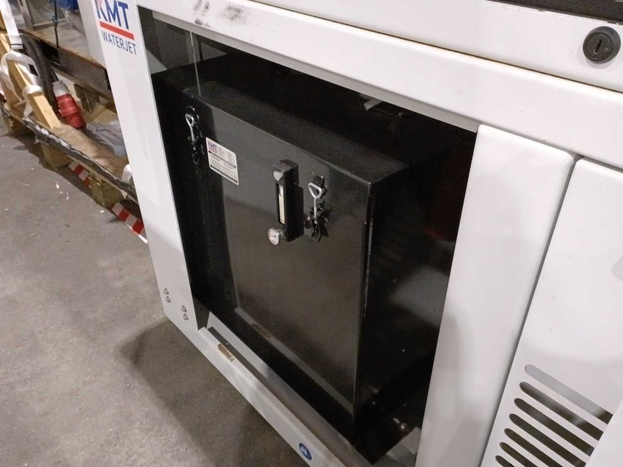 KMT Waterjet SLVI100 Streamline SL-VI 60000psi/100hp Cutting Pump Year 2022
