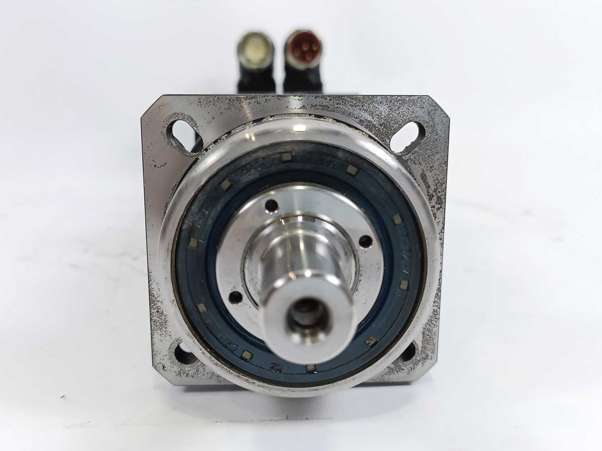 LENZE MCS06I60-RS0B0 Servo Motor w/ G85AP040MGCN2T27 Gear Box