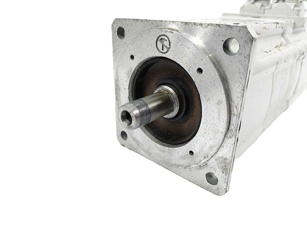 LENZE MCS 09F38-RS0B0-B14N-ST6S00N-R0XU 13293149 Servo Motor 330V 2.5A