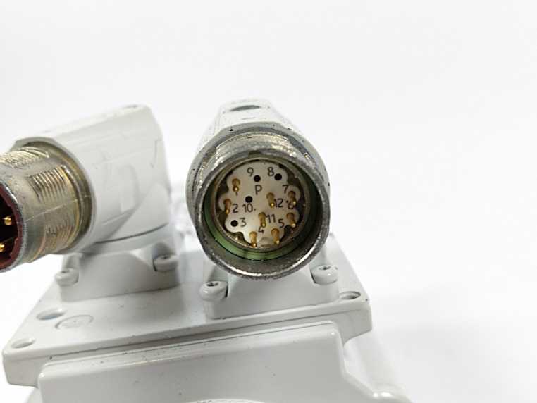 LENZE MCS 09F38-RS0B0-B14N-ST6S00N-R0XU 13293149 Servo Motor 330V 2.5A