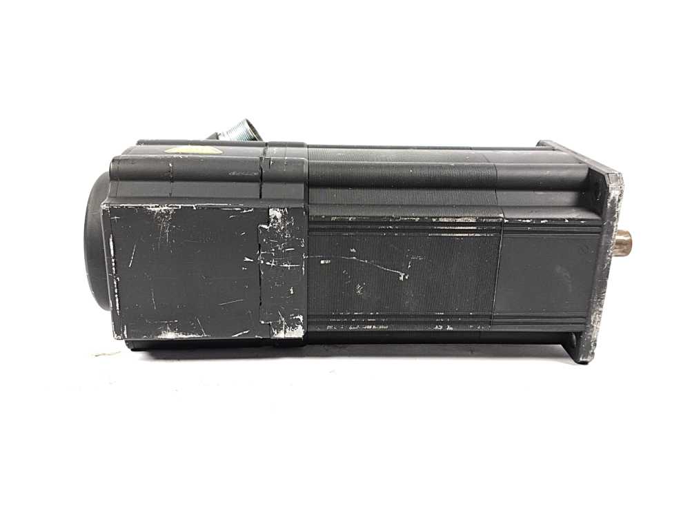 LENZE MCS 09H41-RS0B0-A14N-ST6S00N-R0SU 15049163 Servo Motor 300V 3.4A