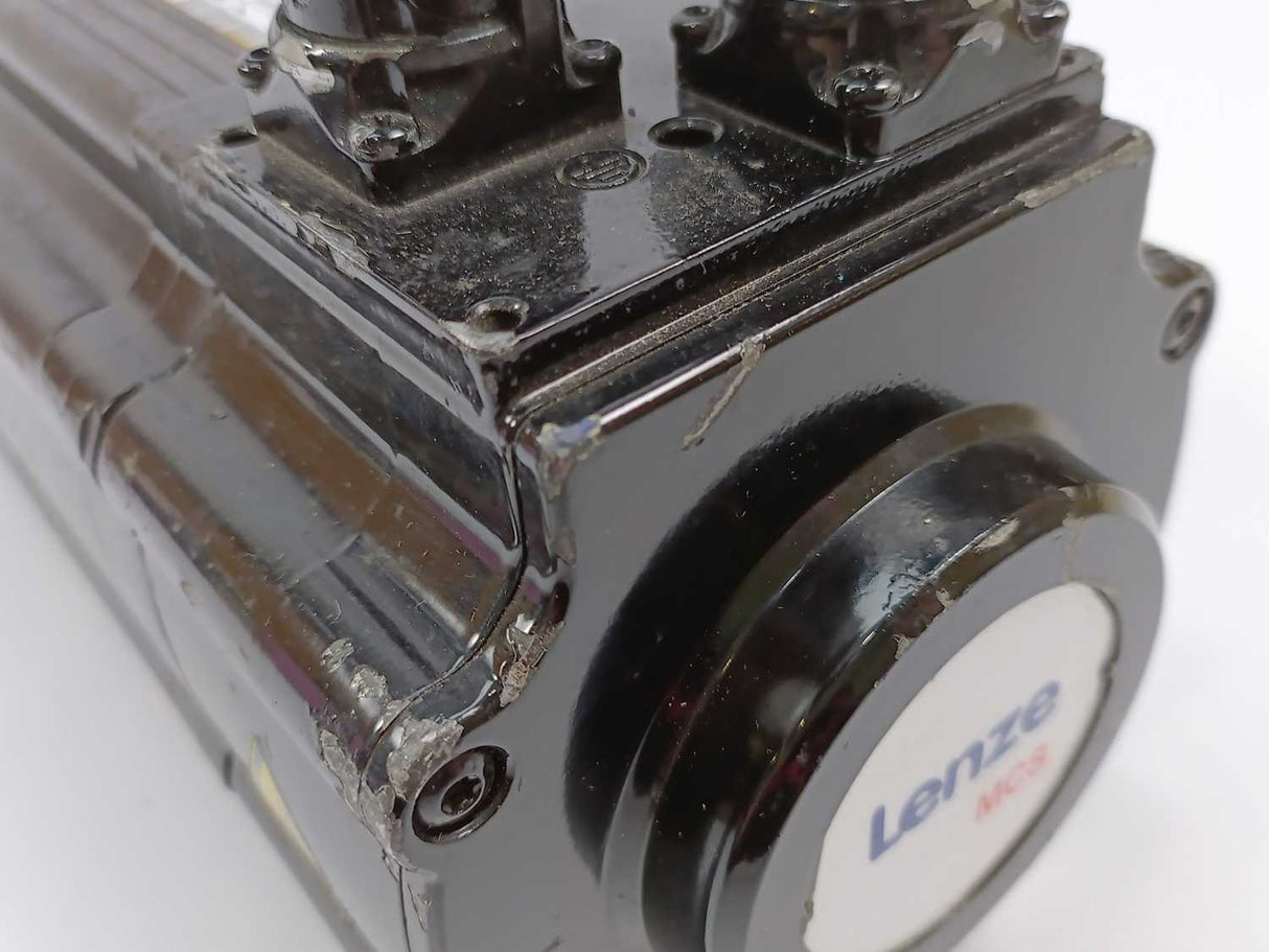 LENZE MCS12L41-RS0B0-B19N-ST5S00N-R0SU 15032243 Servo Motor
