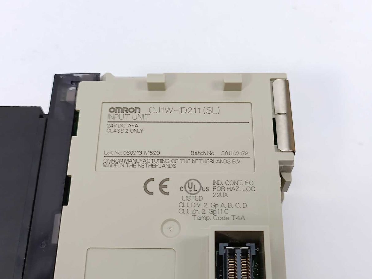 OMRON CJ1W-ID211 (SL) Input unit with CJ-WM01-18P terminal block