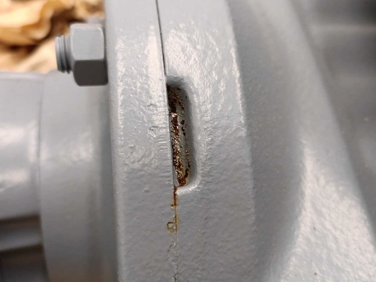 SEW-EURODRIVE KAF87R57DRE90M4 Geared Motor