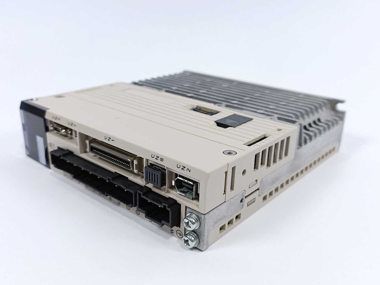 YASKAWA ELECTRIC SGDV-2R8A01A Servopack IP10