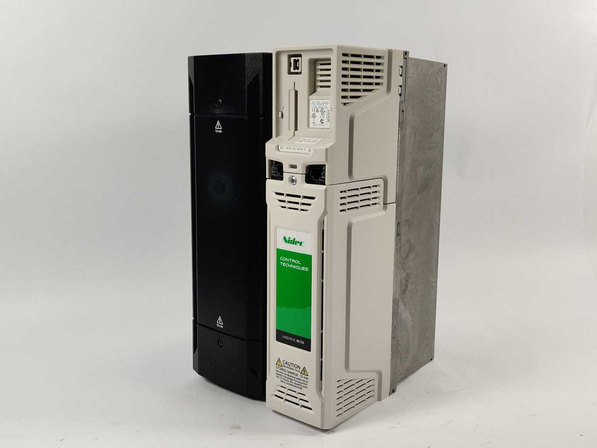NIDEC / Control Techniques M700-06400350A Inverter Drive 15/18,5kW