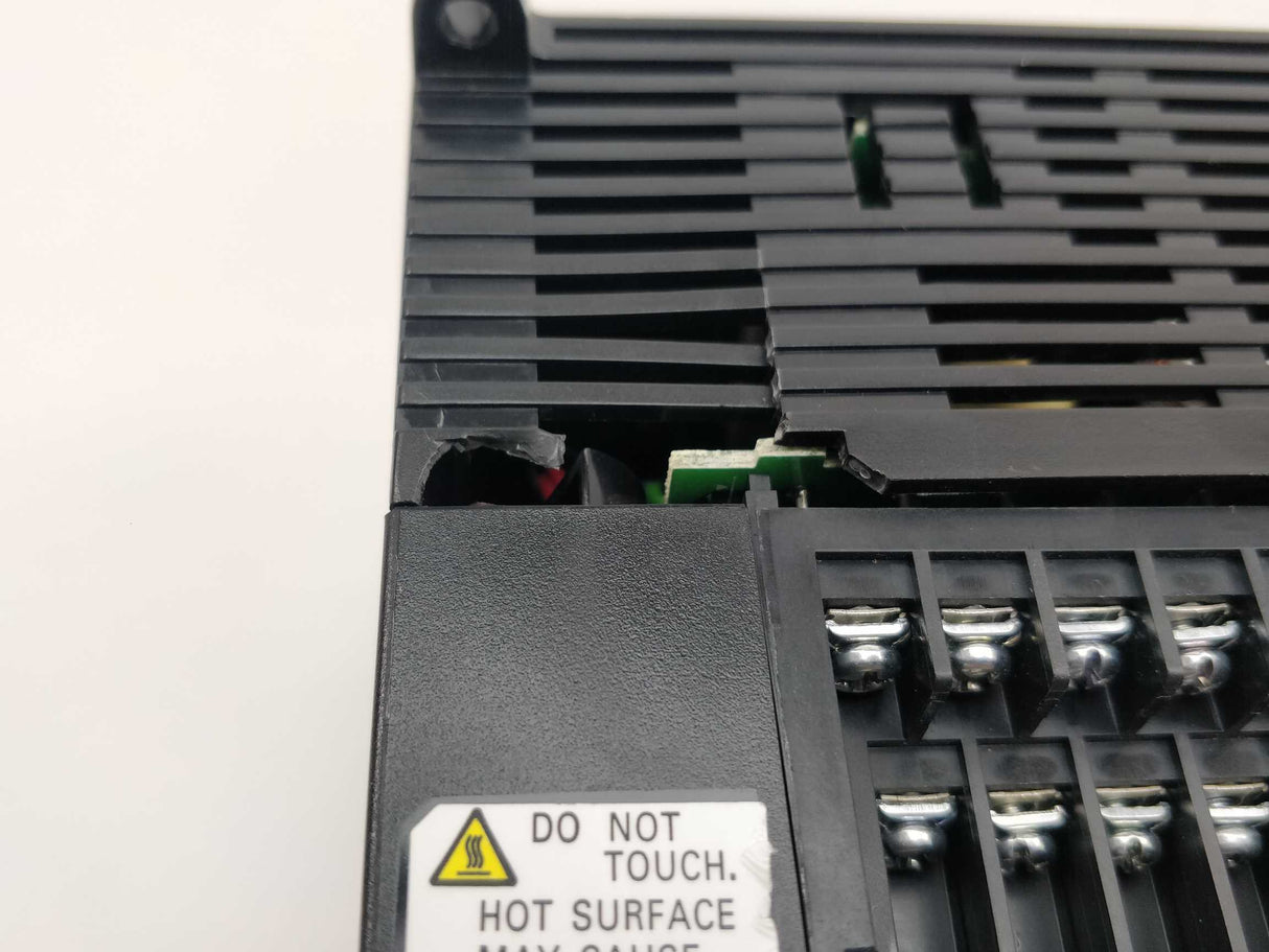 OMRON CP1E-N40DR-A Programmable Controller 100-240VAC 50/60Hz