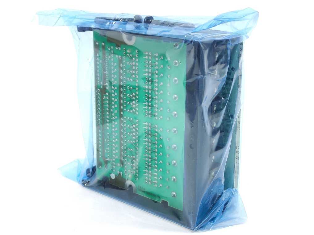 Idec Izumi Corp. PFJ-N162U FA-1J 16-DC Input Unit (SINK)