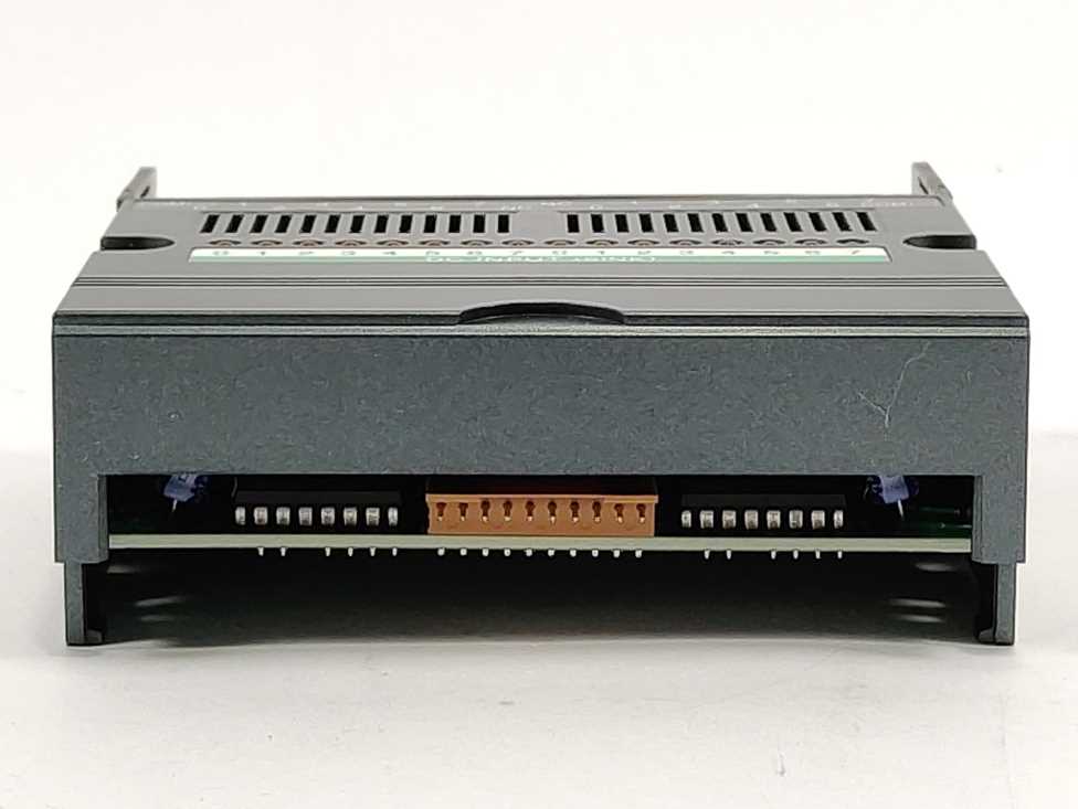 Idec Izumi Corp. PFJ-N162U FA-1J 16-DC Input Unit (SINK)