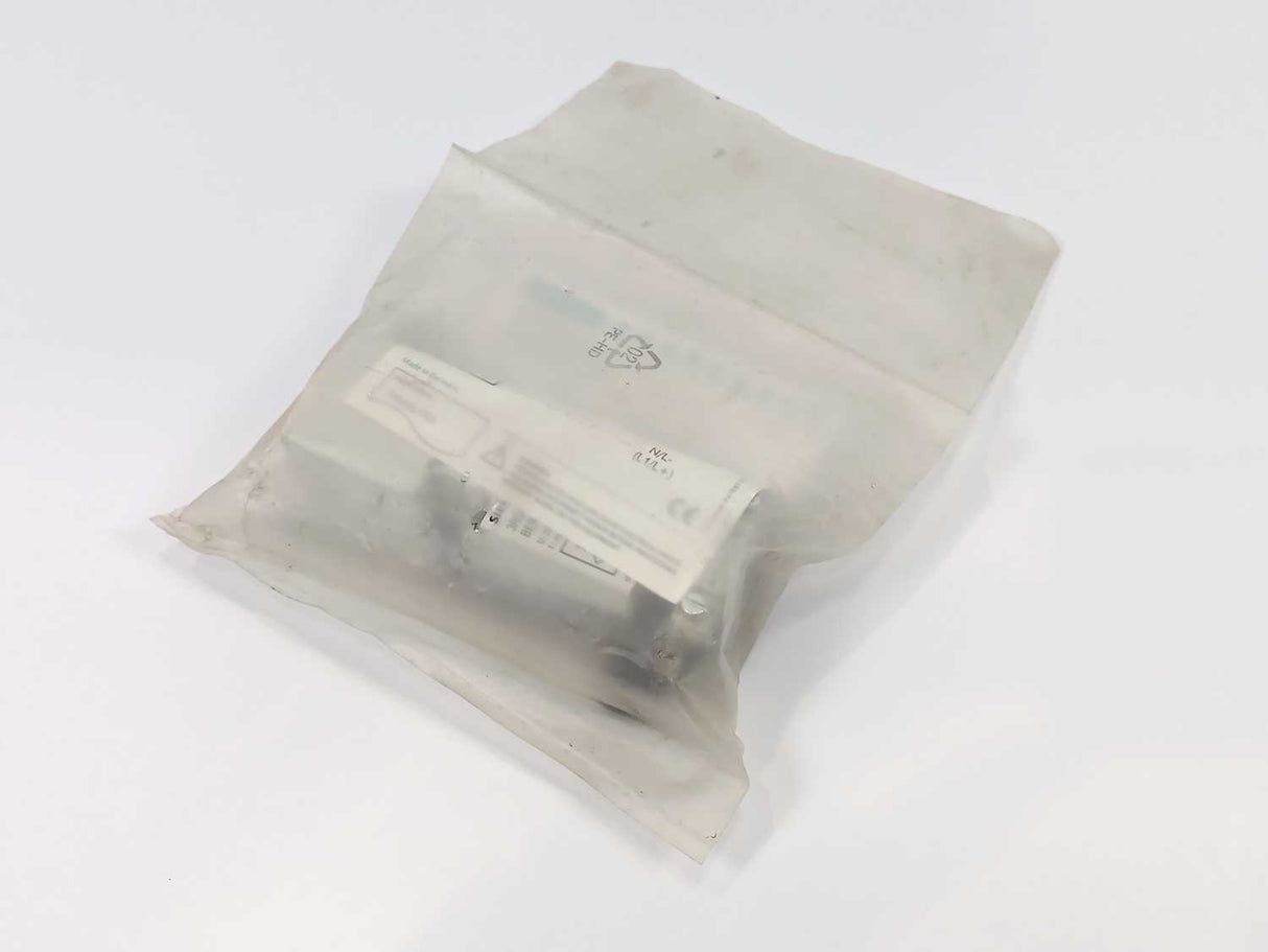 Siemens 3RG4031-6KD00 Proximity Switch Sensor