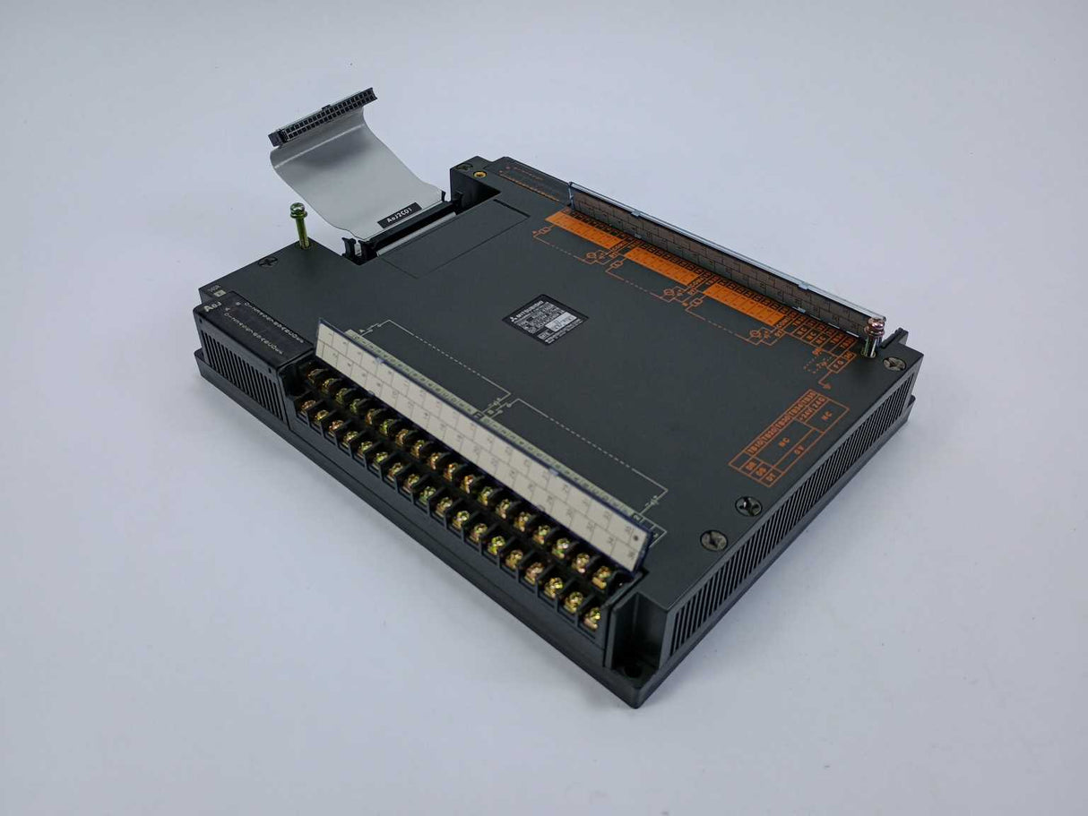 Mitsubishi AOJ2E-E56DR Programmable Controller w/ Extension Cable