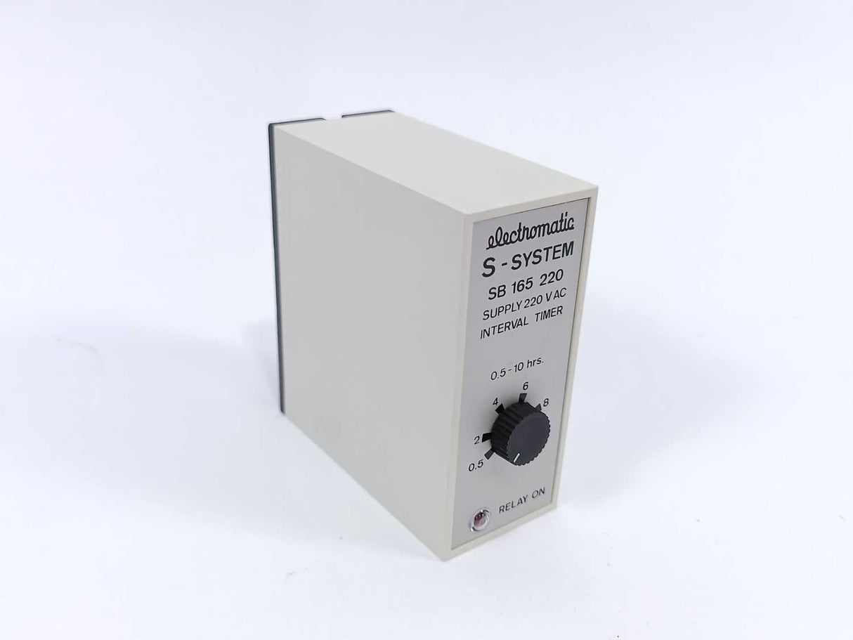 Electromatic SB 165 220 / SN165220 Interval Timer 5.0 - 10 hrs, Supply 220 V AC