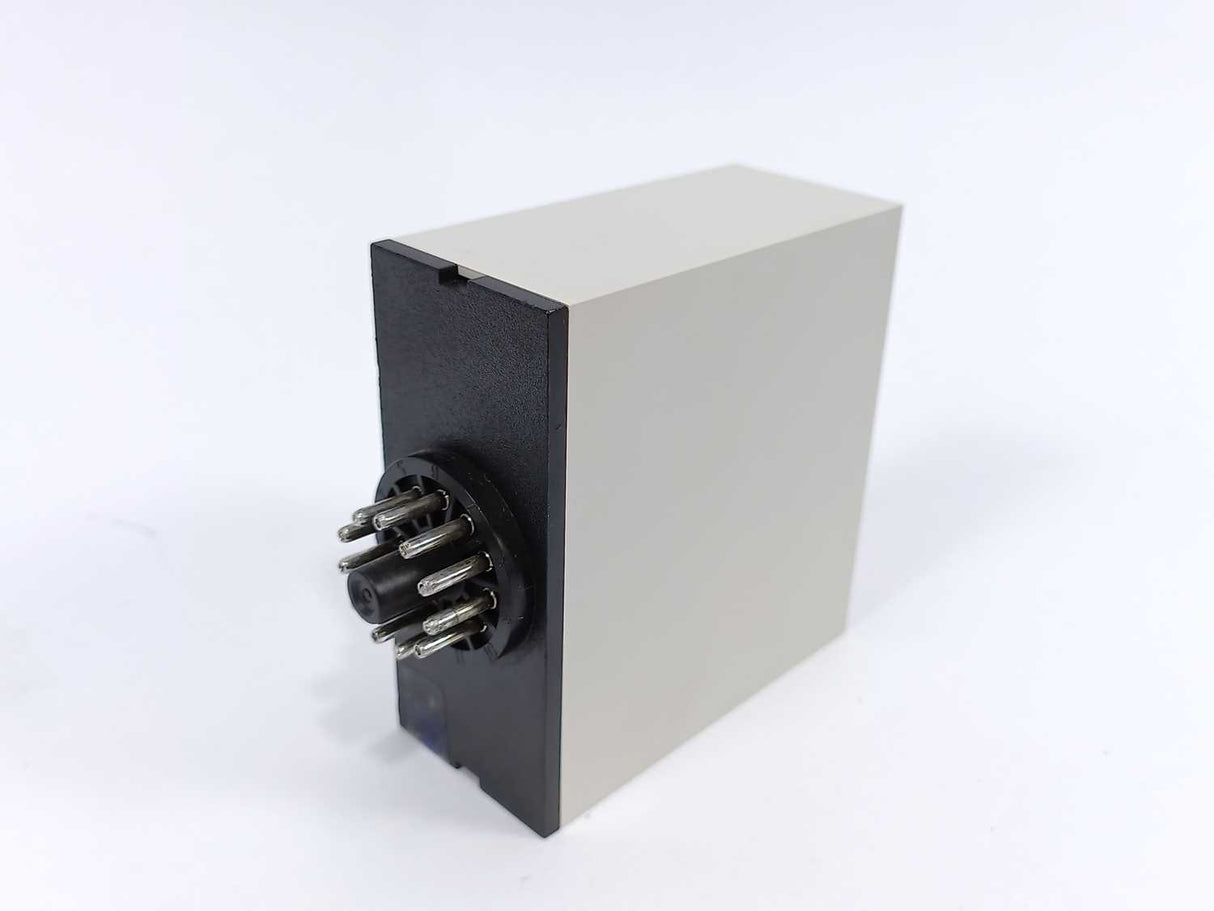 Electromatic SB 165 220 / SN165220 Interval Timer 5.0 - 10 hrs, Supply 220 V AC