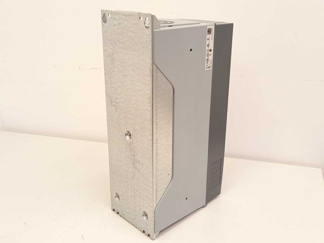 Vacon / Danfoss 135N7382 VACON 100 FLOW VACON0100-3L-0016-5