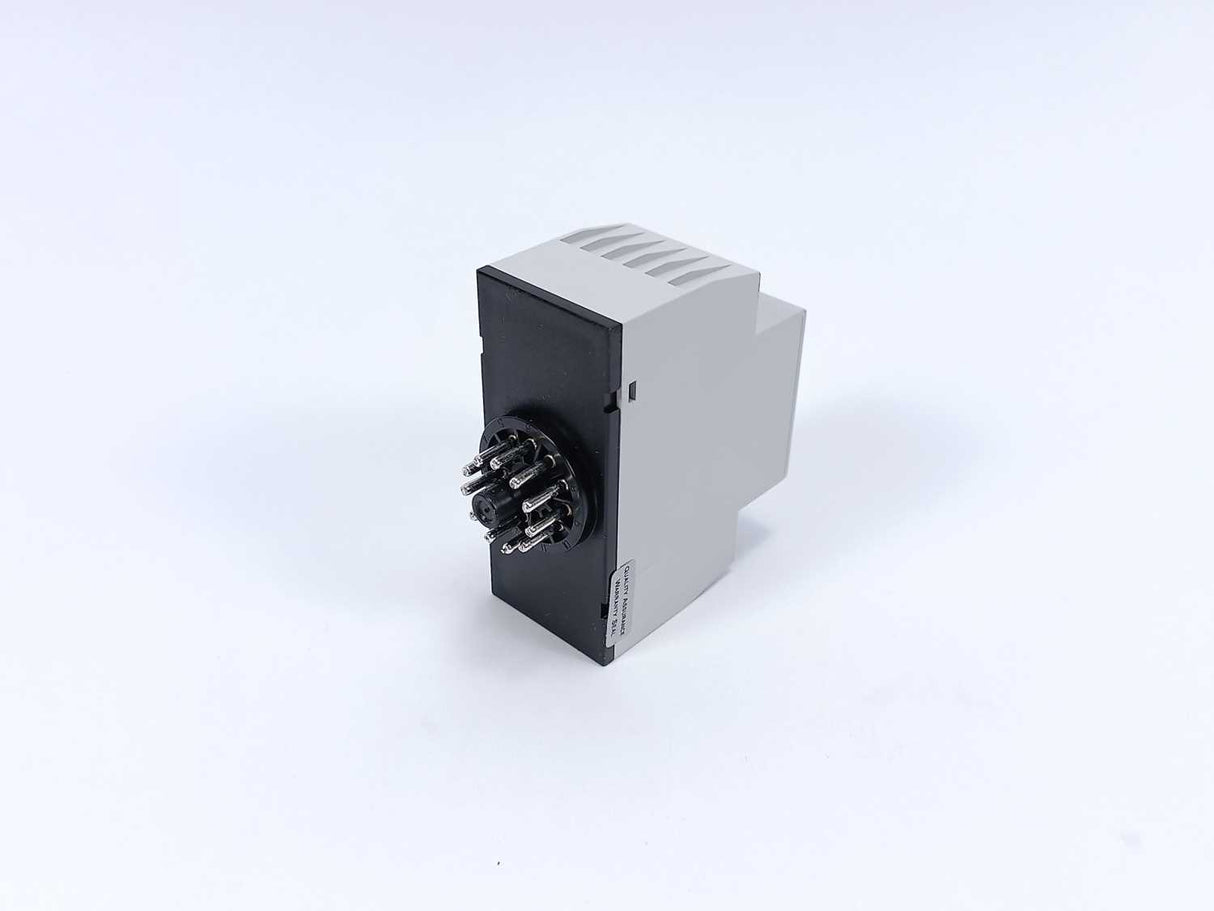 Carlo Gavazzi CLP4MA2A230 2 to 4-Point Level Controller with Potentiometer