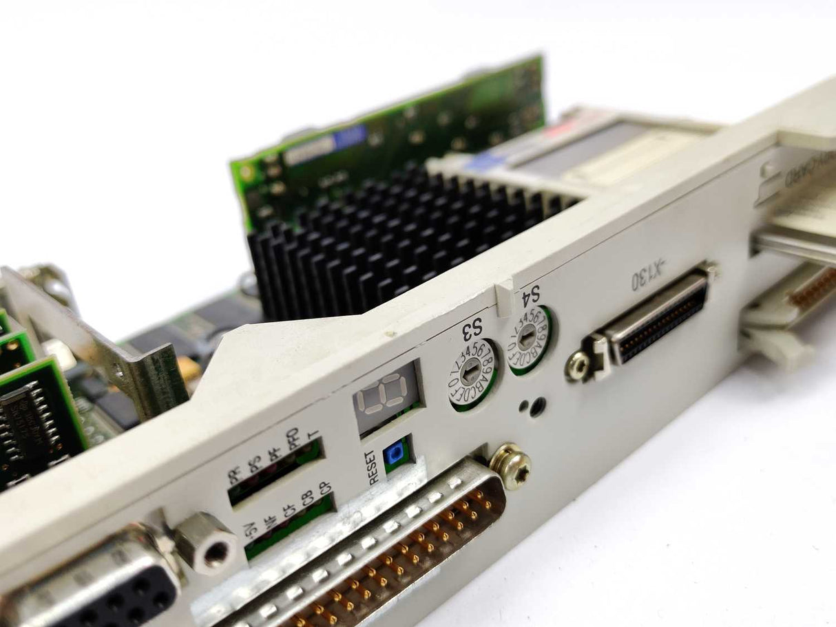 Siemens 6FC5357-0BB22-0AE0 SINUMERIK 840D/DE NCU 572.3, W:6FC5247-0AA11-0AA1