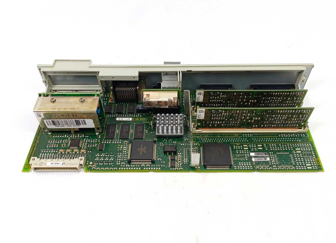 Siemens 6SN1118-0DG23-0AA1 SIMODRIVE 611-D CONTROL UNIT