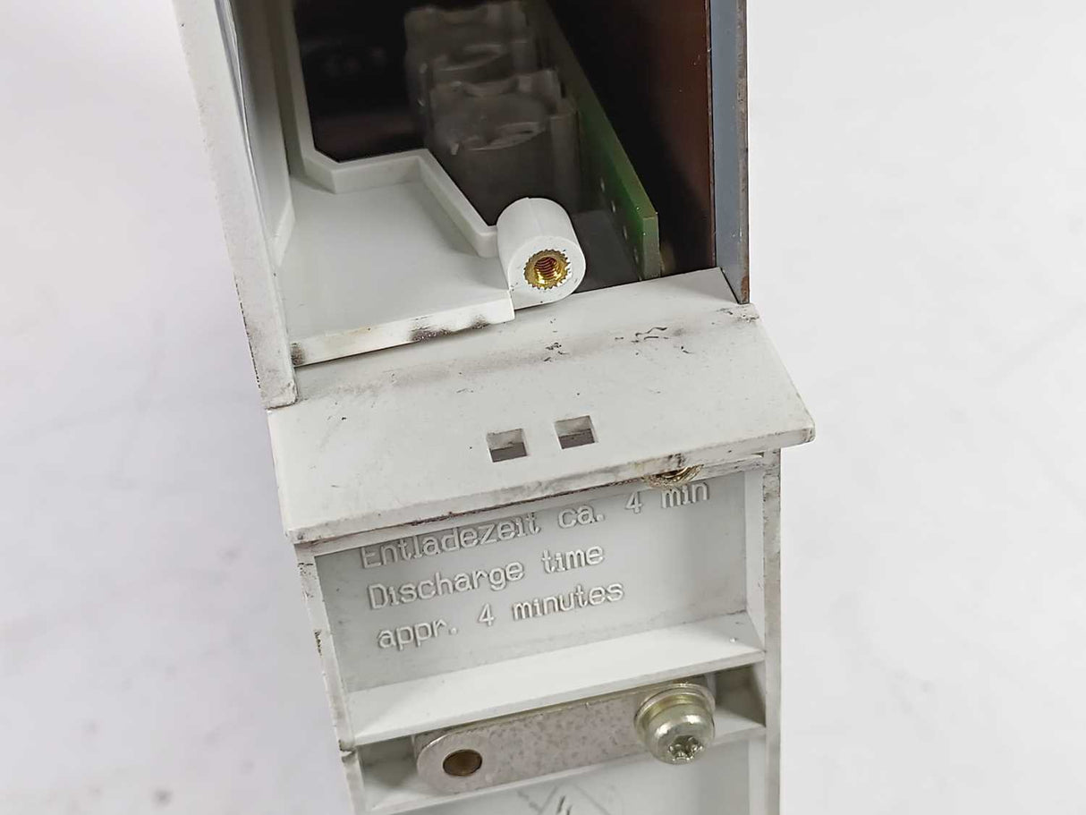 Siemens 6SN1130-1AA11-0CA0 SIMODRIVE 611-A feed module, 25/50 A