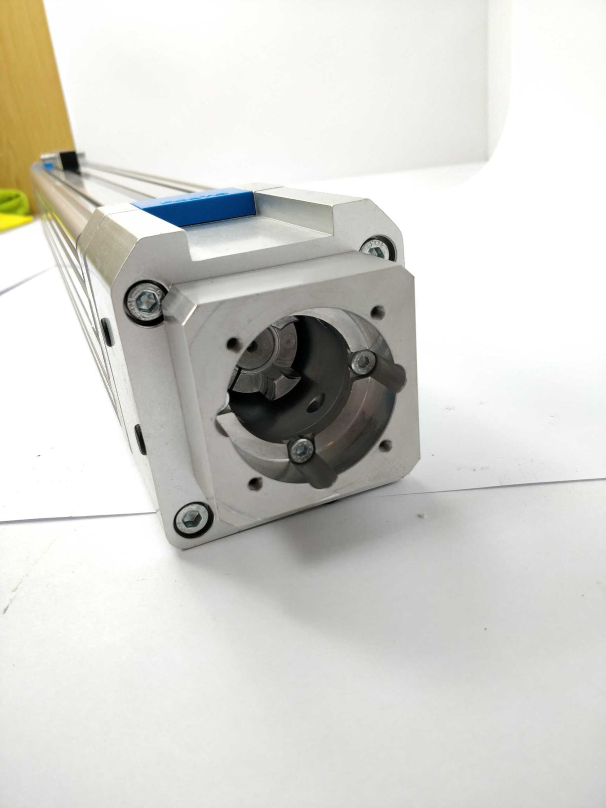 Festo 193748 DGE-63-600-SP-KG Spindle Axis 2000mm stroke