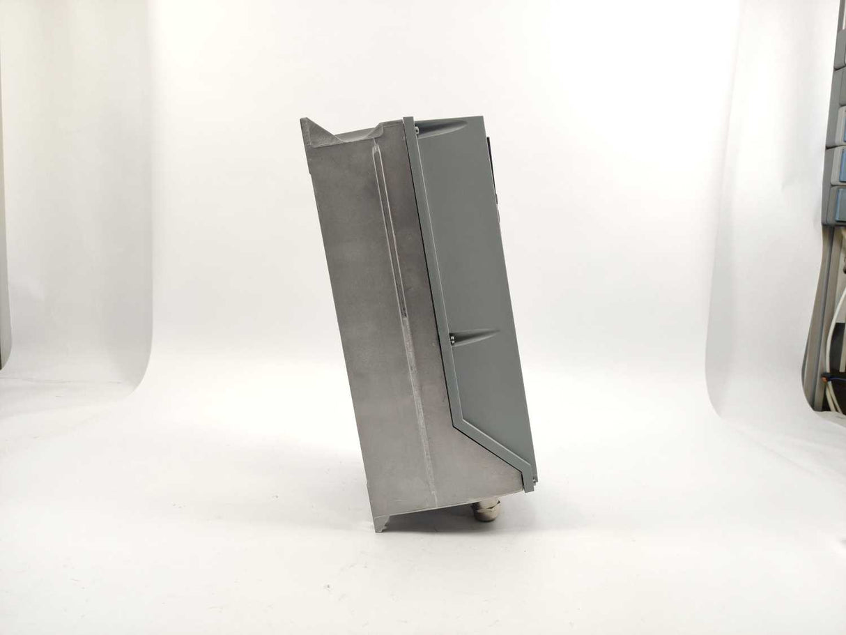 Danfoss FC-302P3K0T5Z55H1BGC 135U9710 Frequency converter 3.0kW 4HP