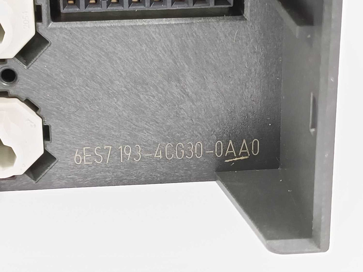 Siemens 6ES7138-4FA05-0AB0 PROFIsafe 4/8 F-DI DC24V & 6ES7193-4CG30-0AA0