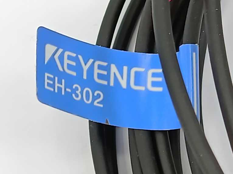 KEYENCE  015302 EH-302 Proximity Sensor