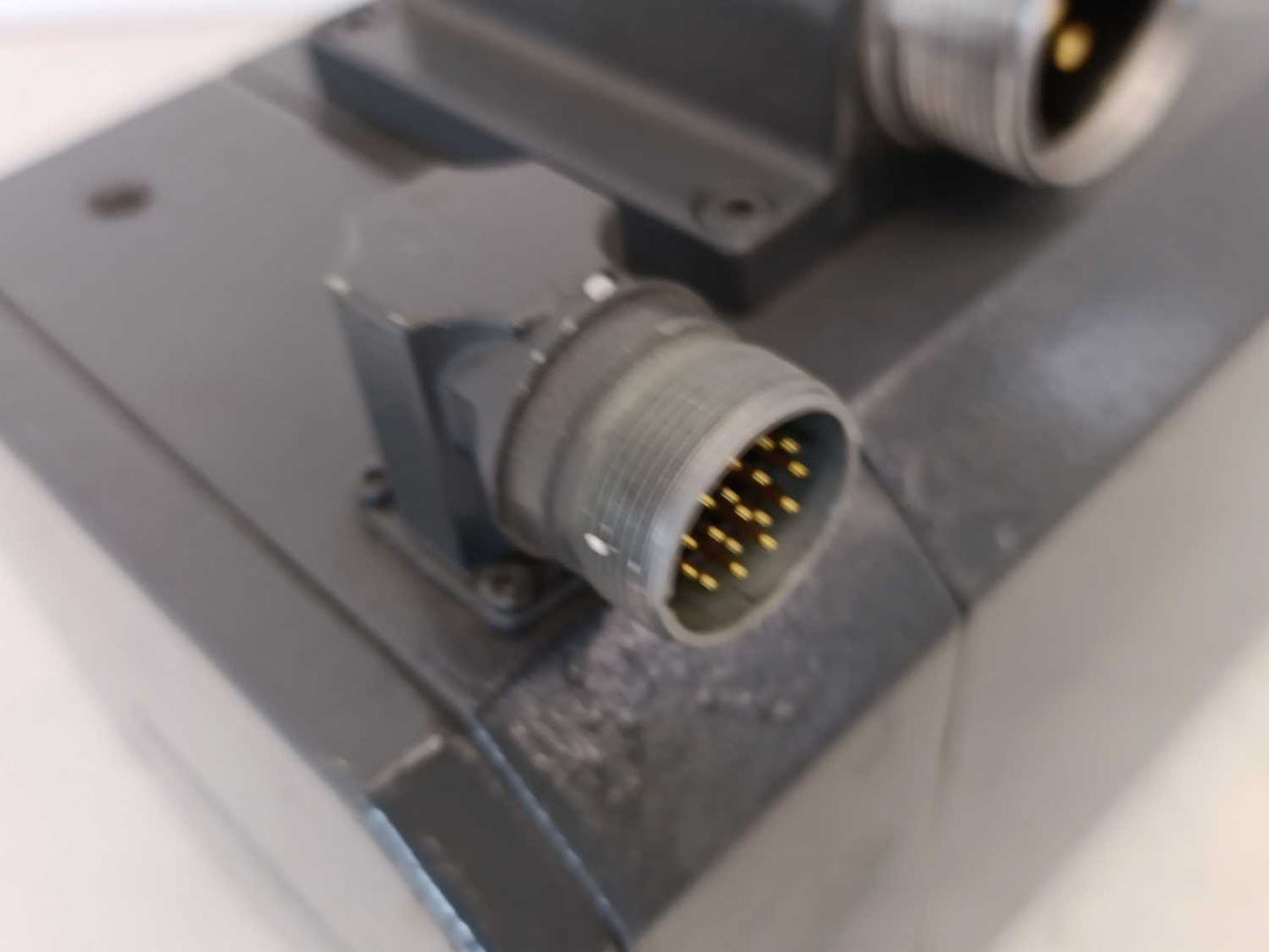 Siemens 1FT6082-8AH71-2AA2 SIMOTICS S synchronous servo motor 1FT6