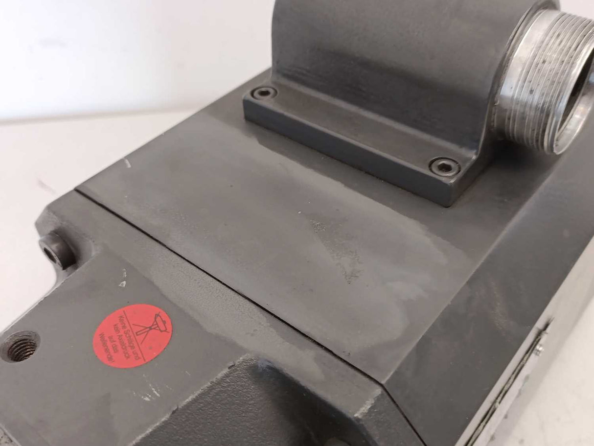 Siemens 1FT6082-1AF71-1AH1 SIMOTICS S synchronous servo motor 1FT6