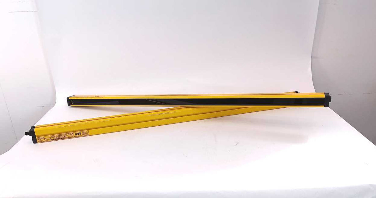 ABB / Jokab Safety 2TLA822202R1100 FTII-4-30-900 TRANSMITTER, W: FRII-4-30-900