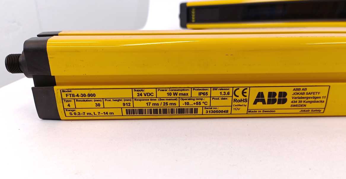 ABB / Jokab Safety 2TLA822202R1100 FTII-4-30-900 TRANSMITTER, W: FRII-4-30-900