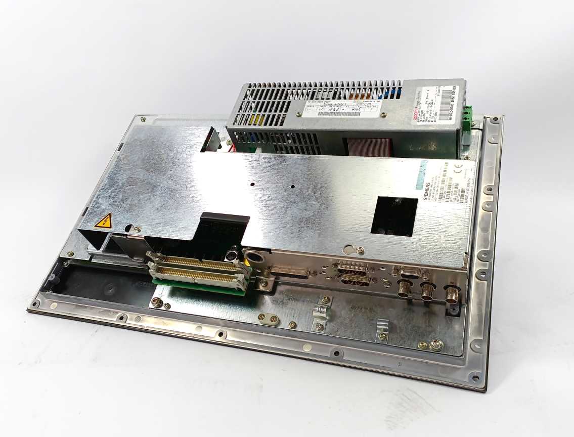 Siemens 6FC5103-0AB03-0AA3 SINUMERIK 840C/840CE 19" flat operator panel