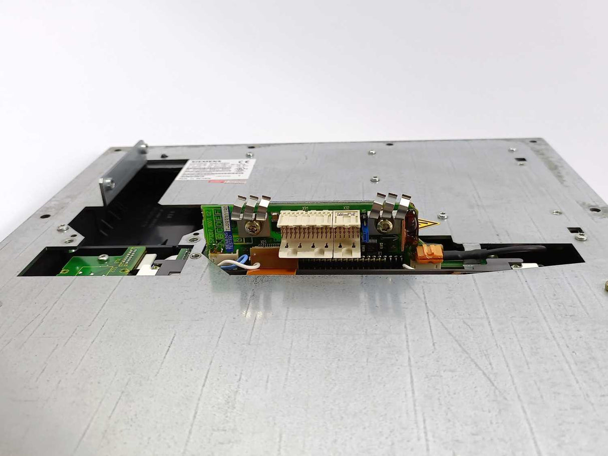 Siemens 6FC5203-0AB11-0AA2 SINUMERIK 840D Flat Operator Panel