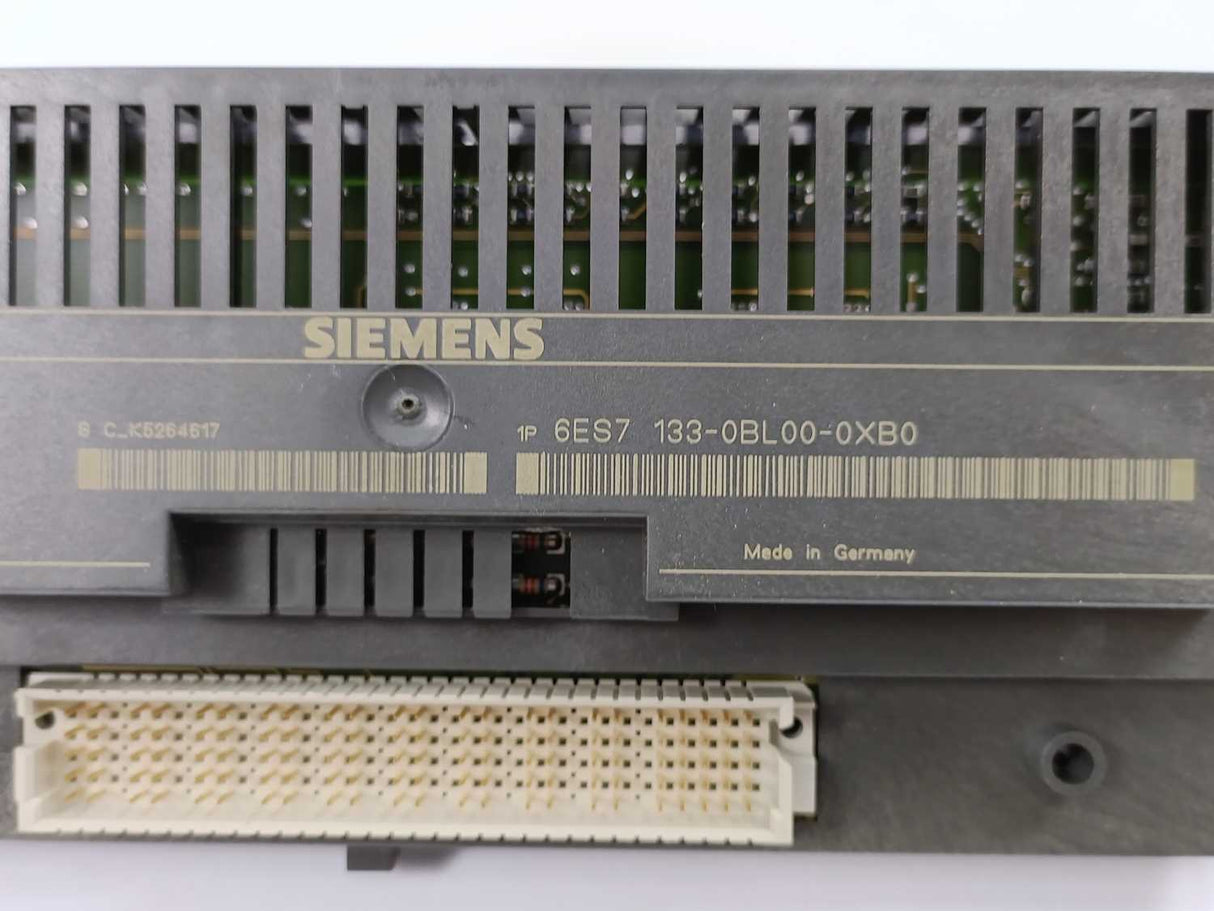Siemens 6ES7133-0BL00-0XB0 SIMATIC S7 Electronic Module w/ 6ES7193-0CB10-0XA0