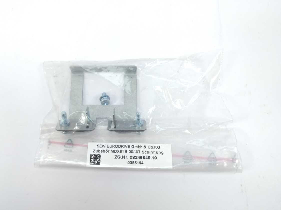 SEW-EURODRIVE  MDX61B0022-5A3-4-00 Inverter Drive W/ MDX60A0022-5A3-4-00