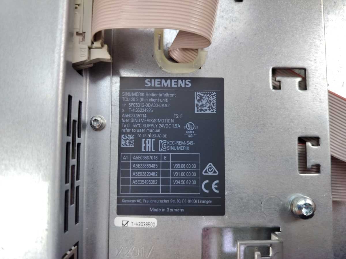 Siemens 6FC5203-0AF02-0AA1 w/ 6FC5312-0DA00-0AA2 SINUMERIK 12.1" Operator Panel