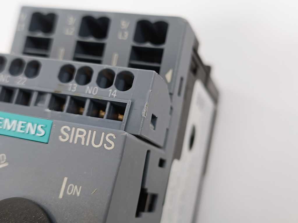 Siemens 3RV2011-1JA20 Circuit breaker size S00