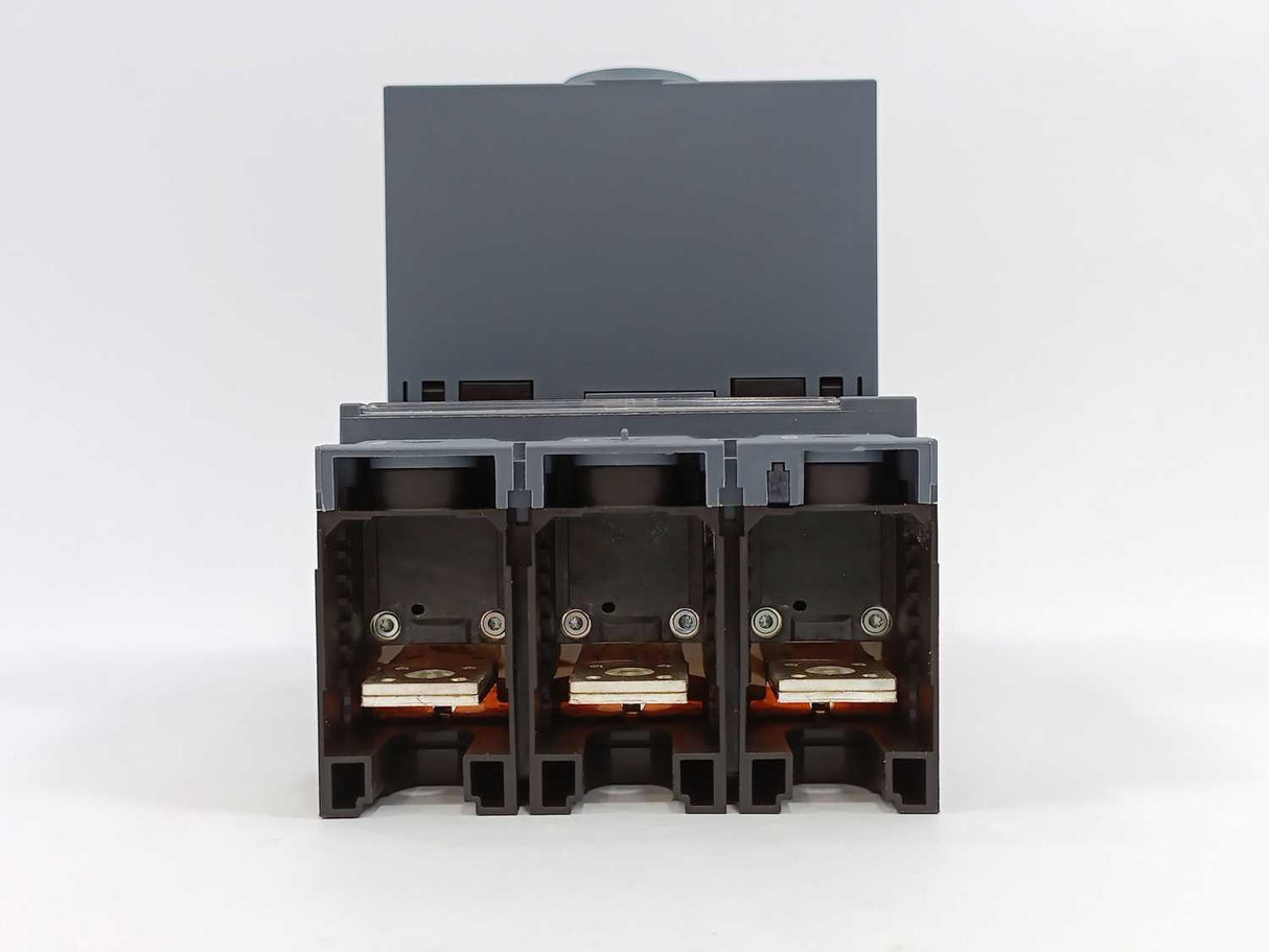 Siemens 3VA1225-5EF32-0AA0 Molded case circuit breaker w/ Connector extensions