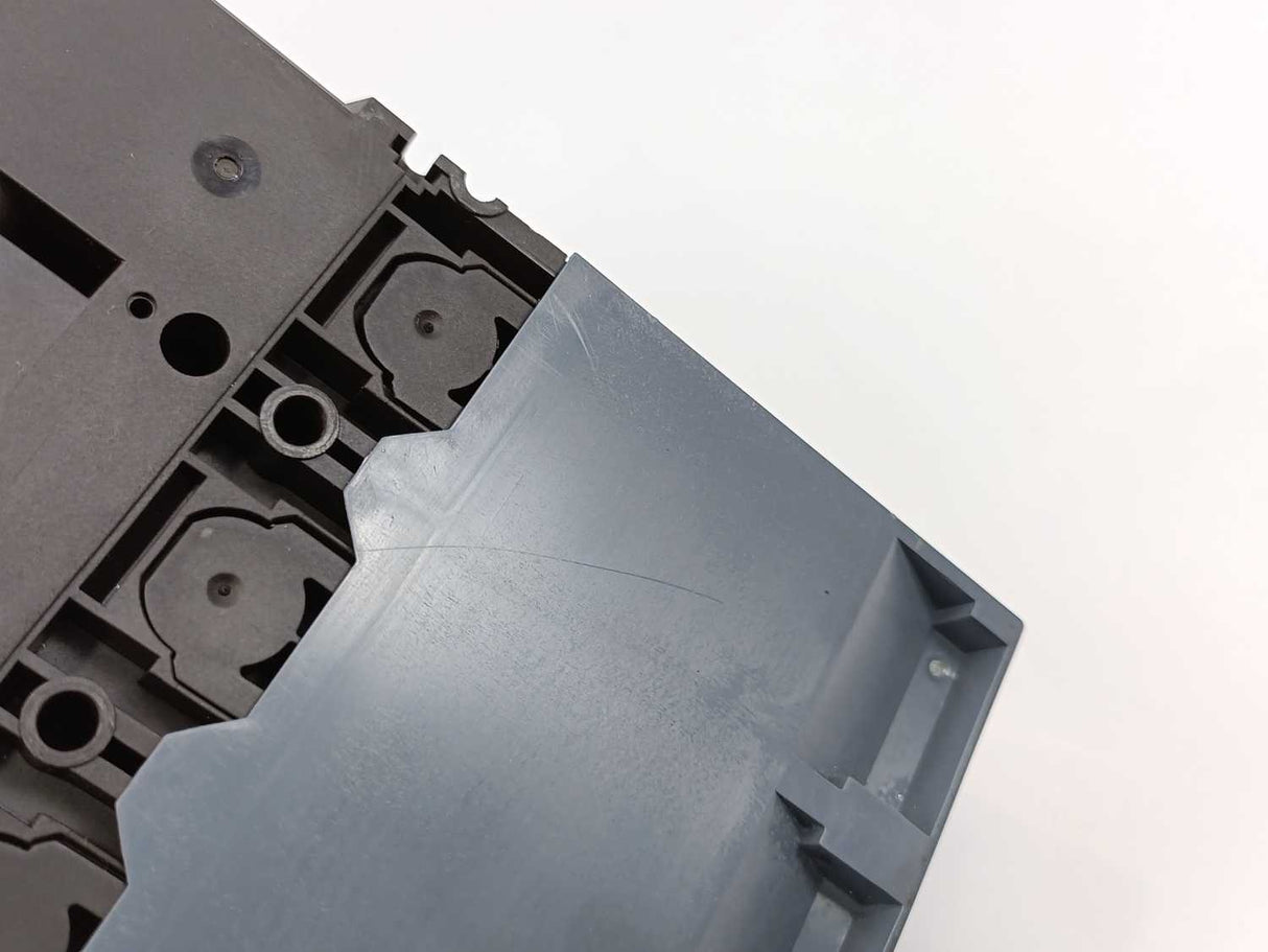 Siemens 3VA1225-5EF32-0AA0 Molded case circuit breaker w/ Connector extensions