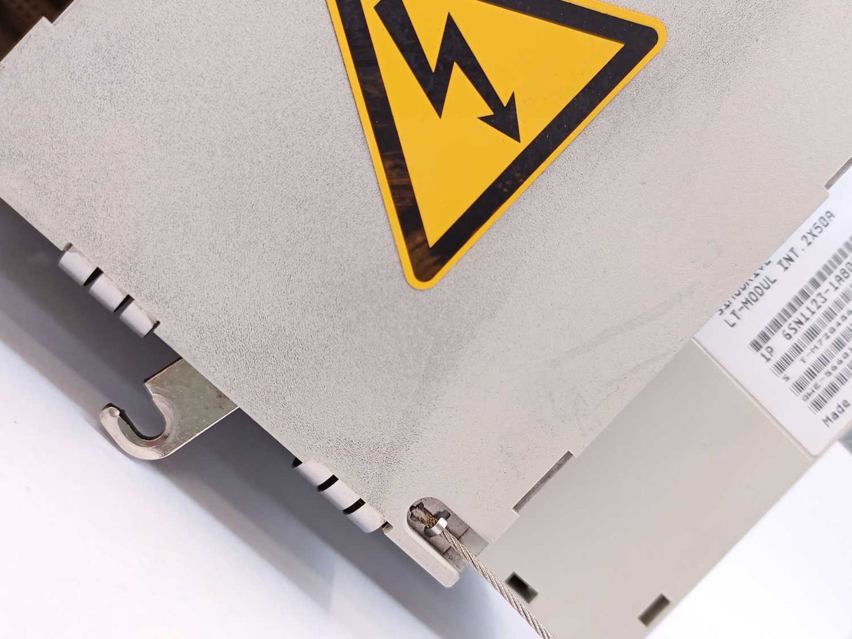 Siemens 6SN1123-1AB00-0CA1 Simodrive Power Module 2-Axis, 50A