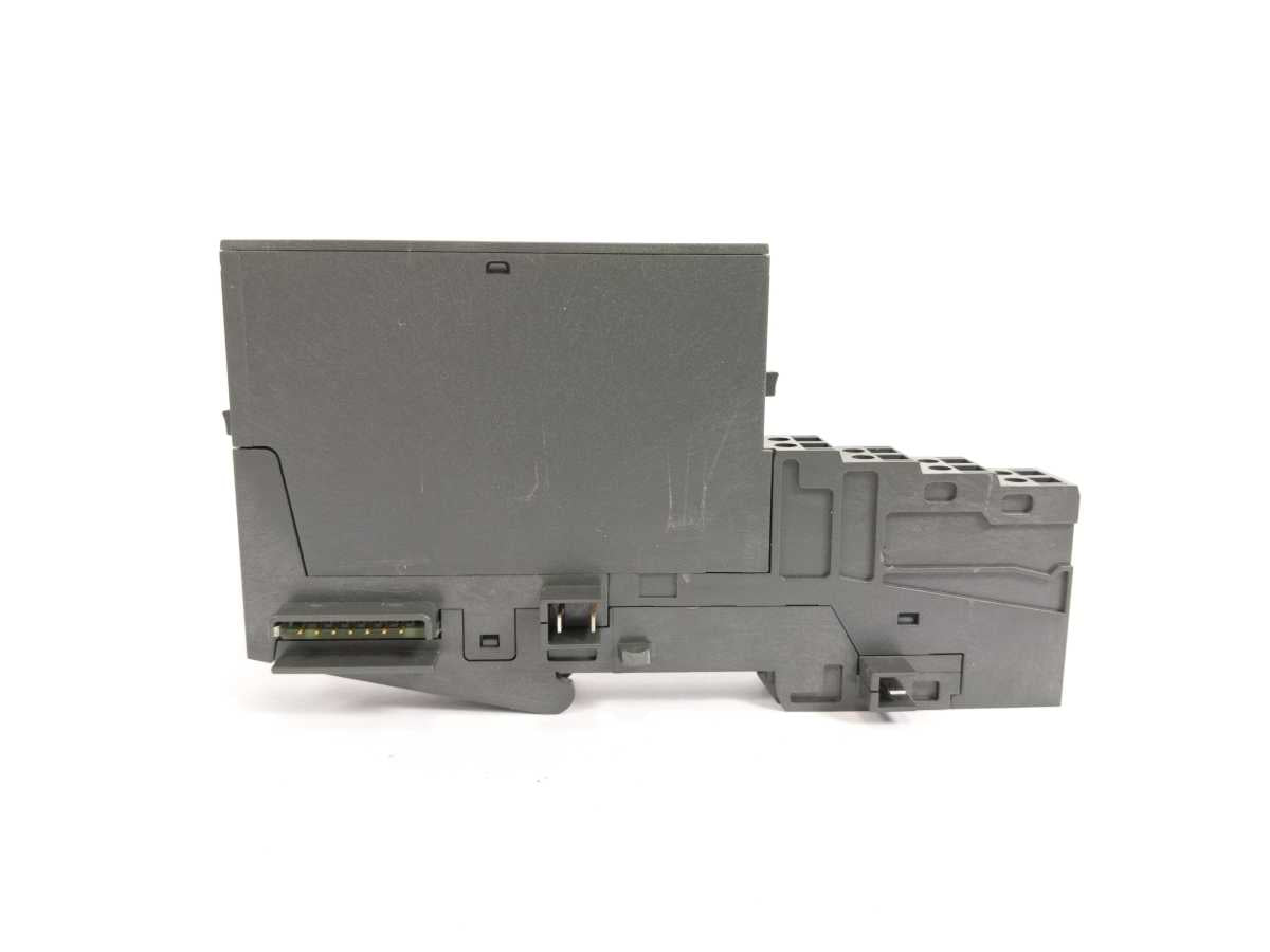 Siemens 6ES7132-4BB01-0AB0 Digital Output Module W/ 6ES7193-4CA20-0AA0 3 Pcs.