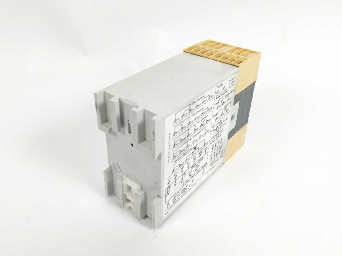 ABB 2TLA010026R0000 Safety Relay RT6 24VDC