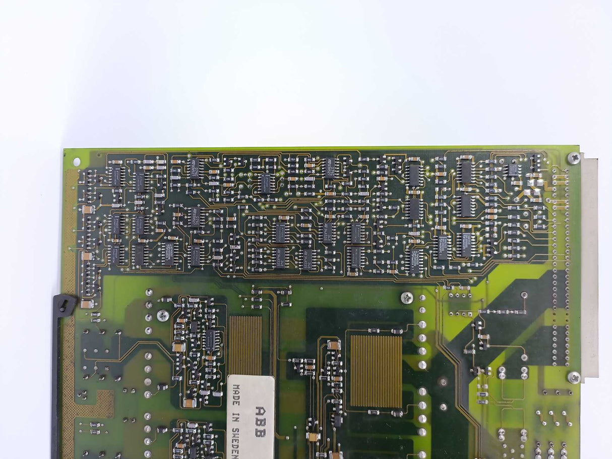 ABB DSQC236G YB560103-CD/28 Servo Power Unit