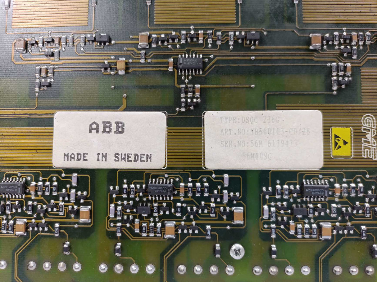 ABB DSQC236G YB560103-CD/28 Servo Power Unit